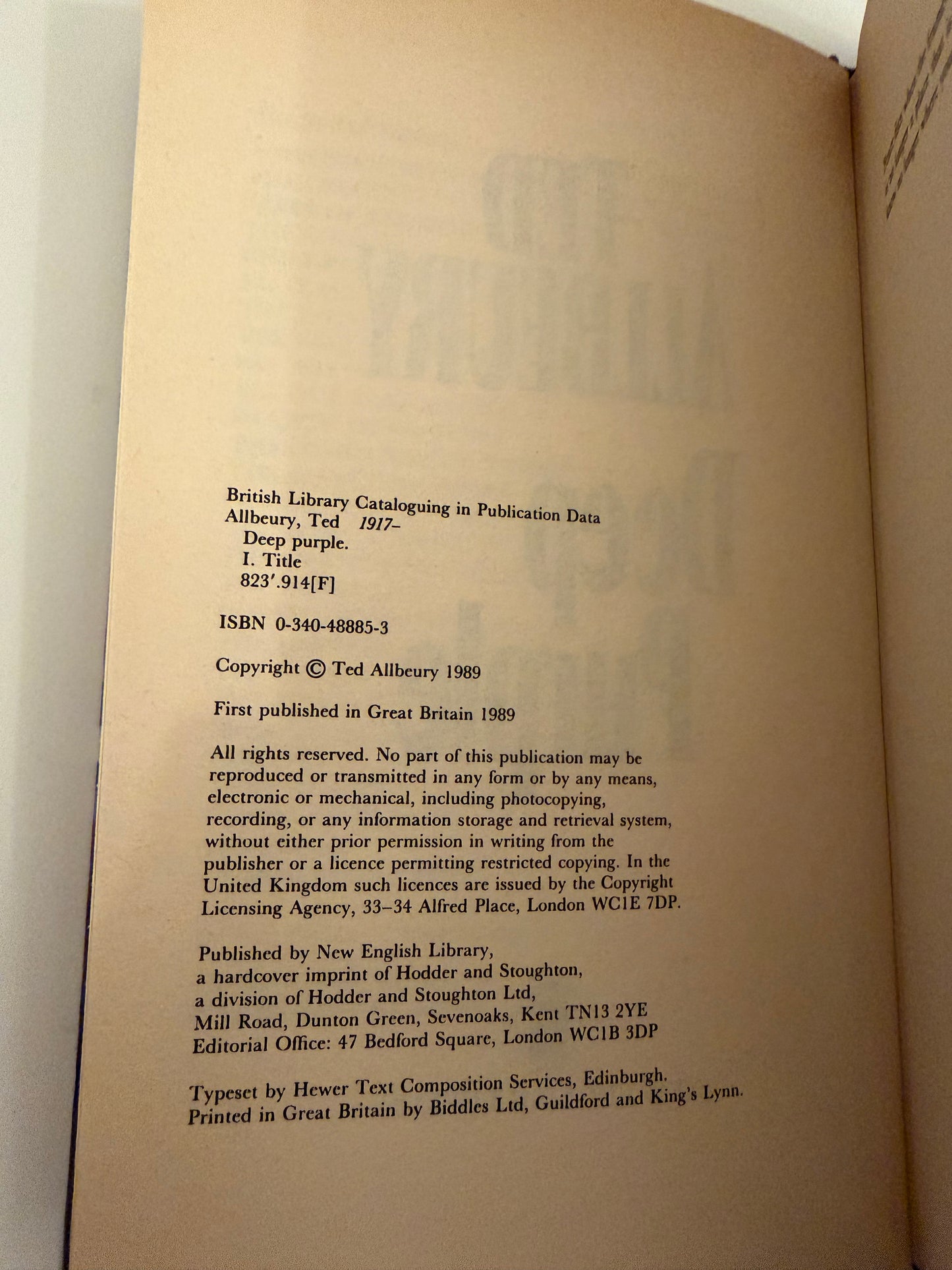 Deep Purple by Ted Allbeury (hardback book)