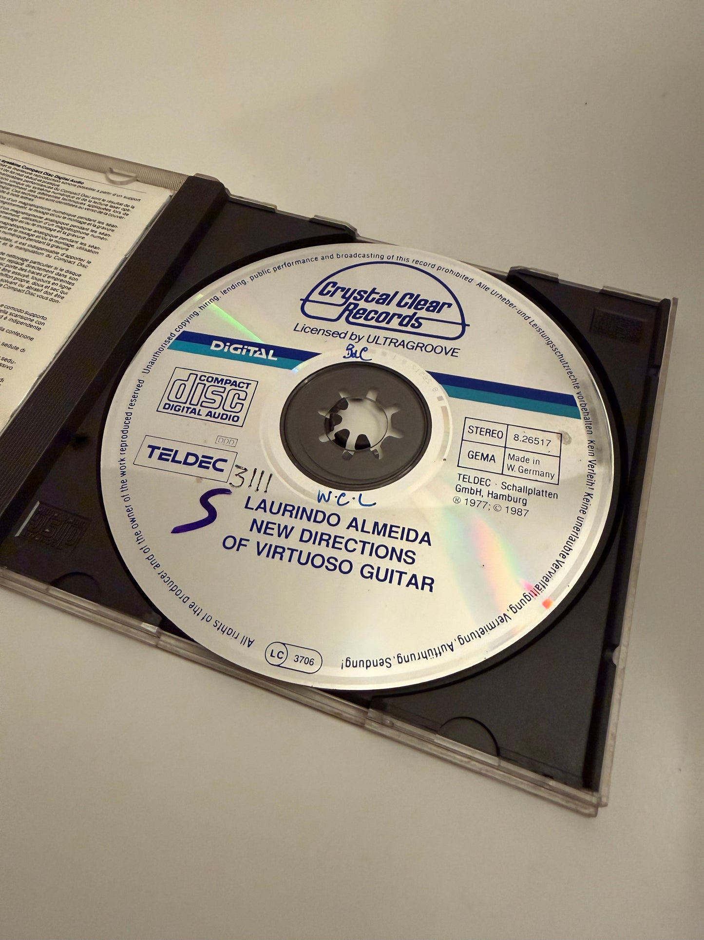 Laurindo Almeida - New directons of Virtuoso Guitar -- CD / Instrumental