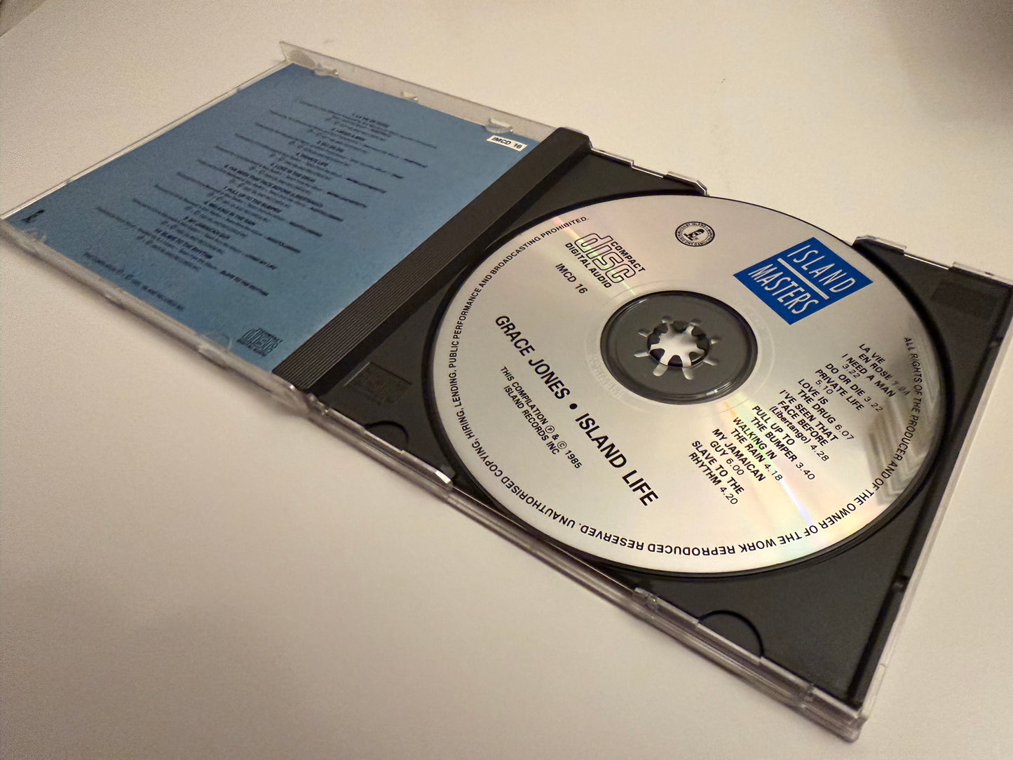 Grace Jones – Island Life (Island Masters Edition CD)