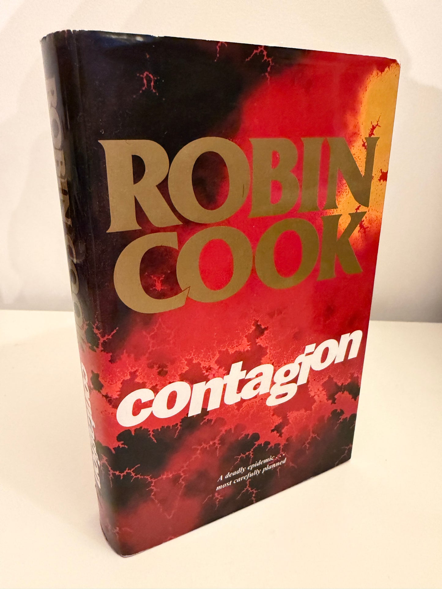 Contagion by Robin Cook (hardback book)