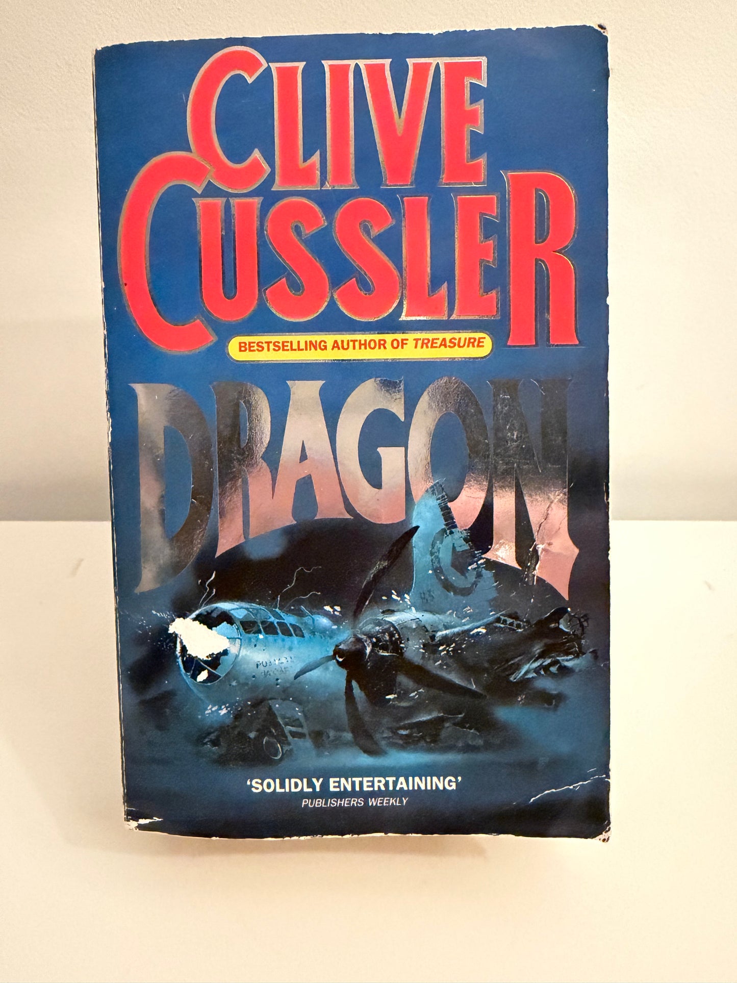 Dragon by Clive Cussler (A Dirk Pitt Adventure)