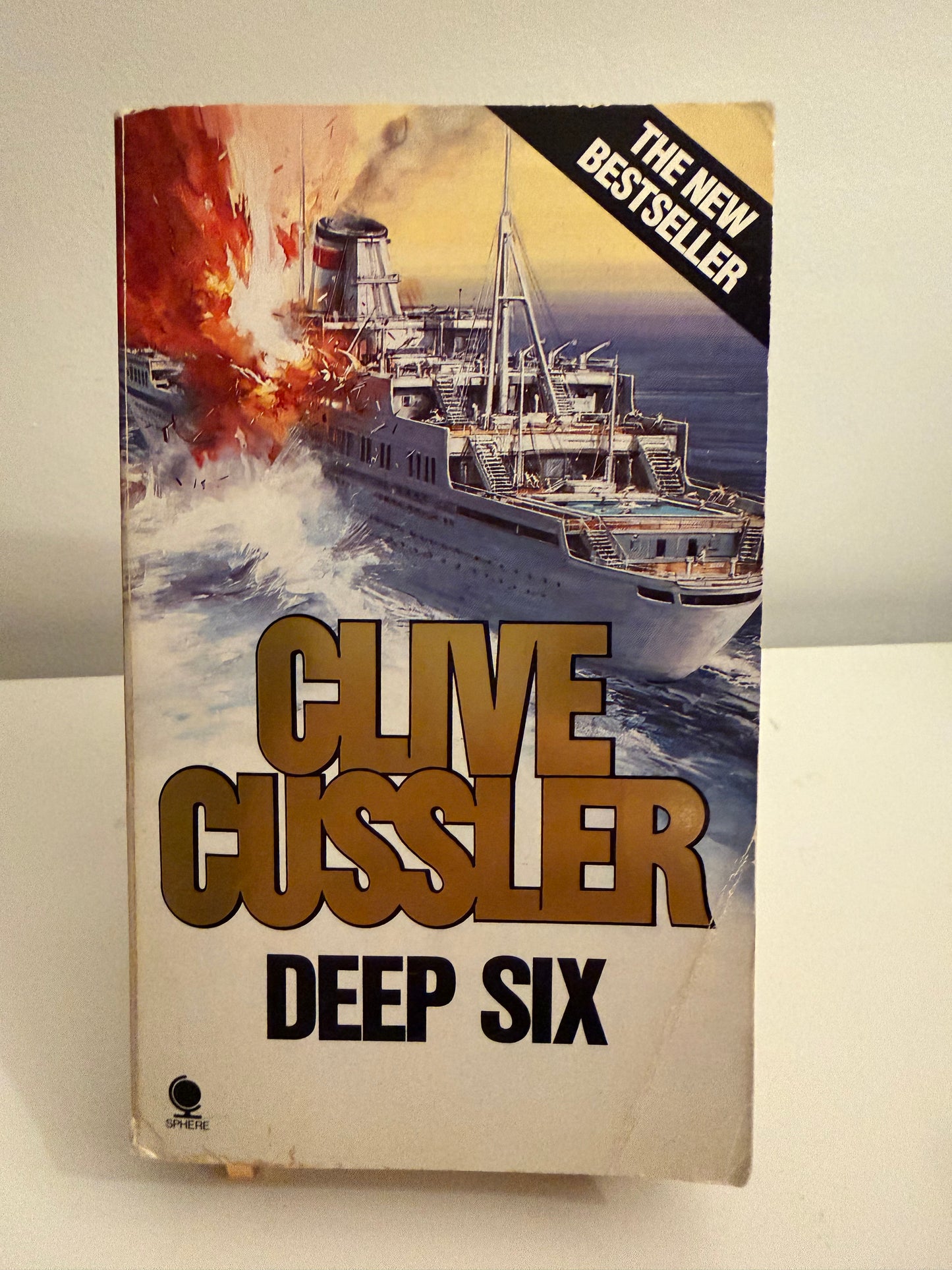 Deep Six by Clive Cussler (A Dirk Pitt Adventure)
