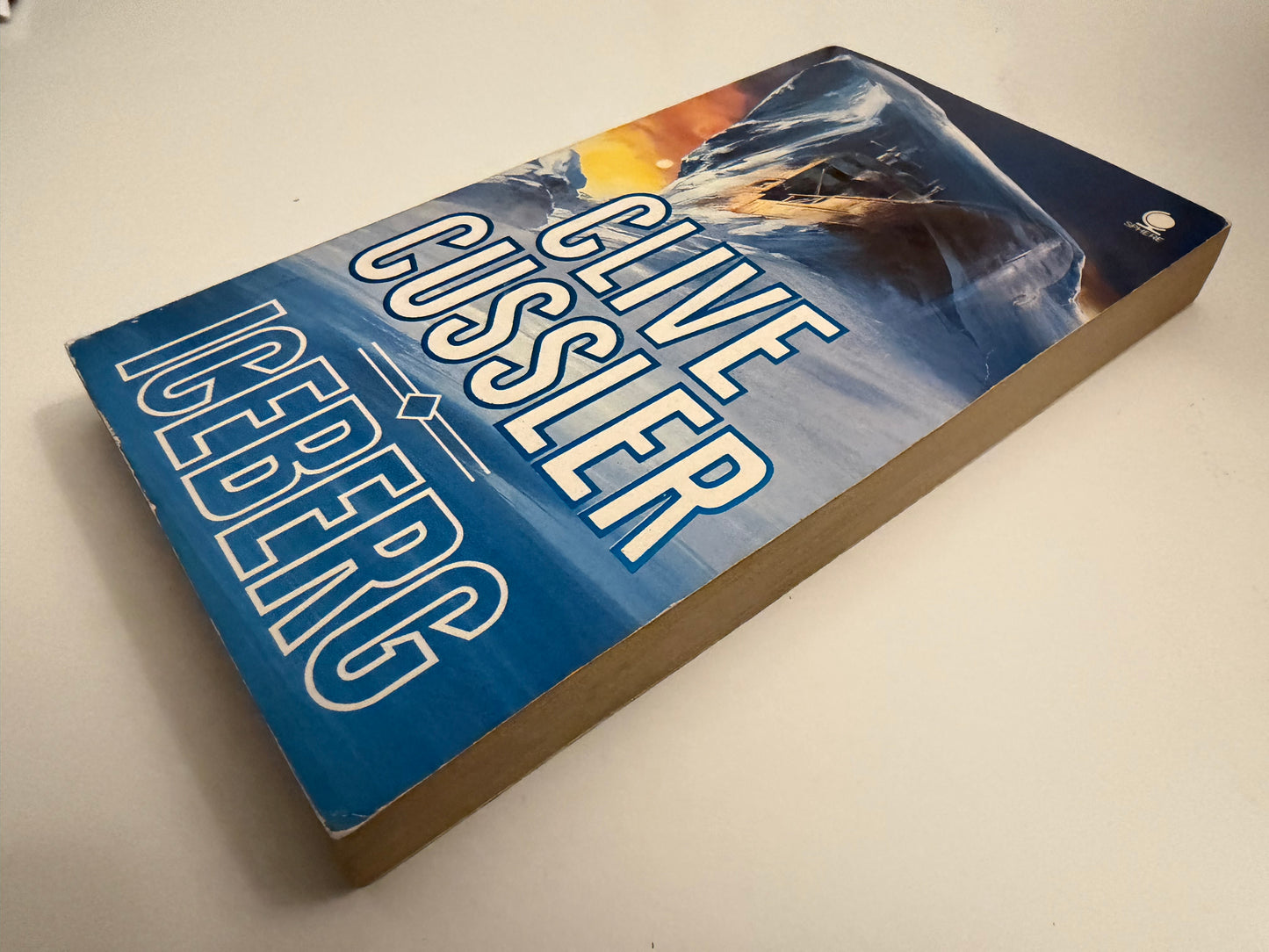 Iceberg by Clive Cussler (Dirk Pitt Adventure #2)