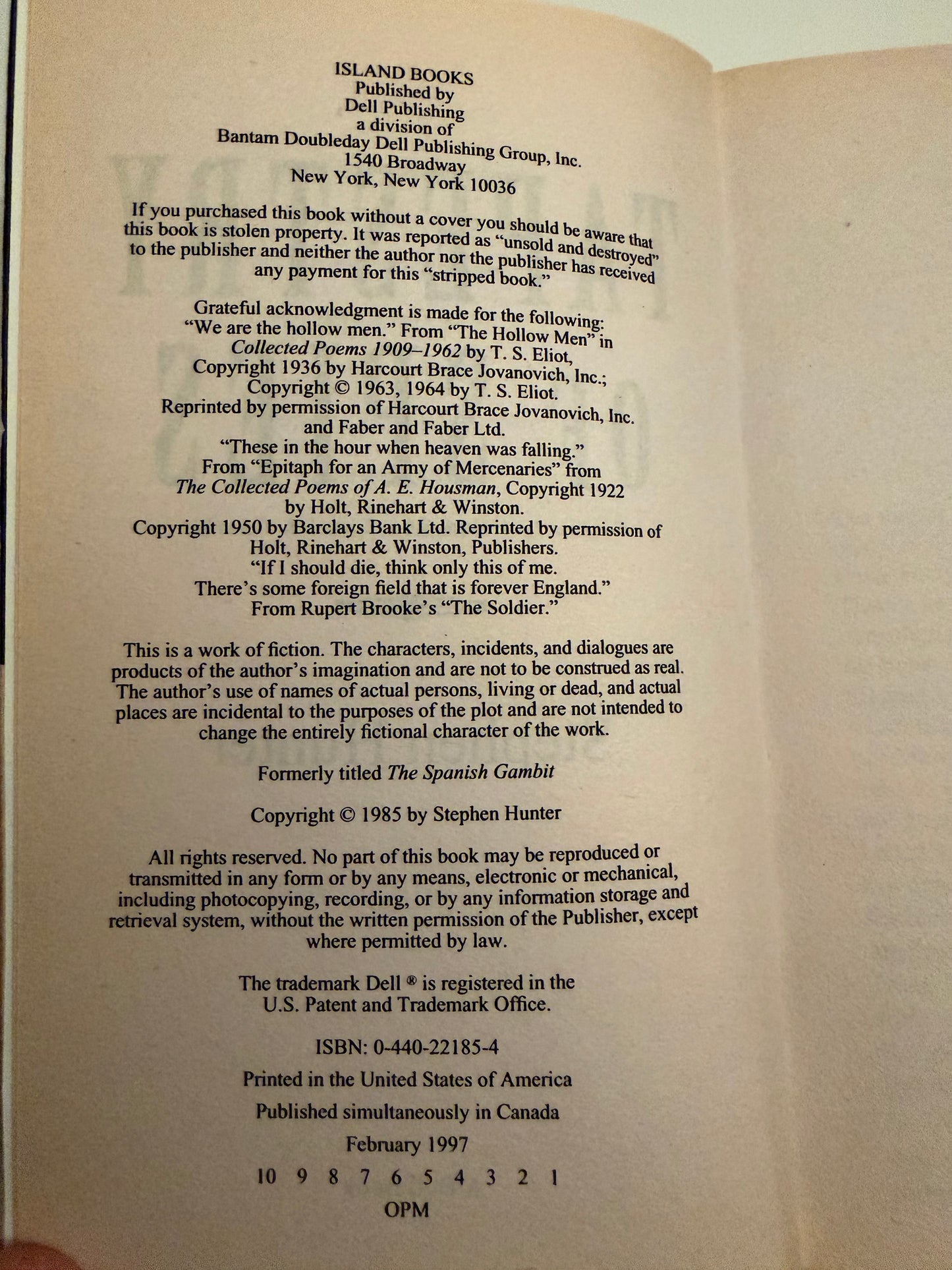 Tapestry of Spies by Stephen Hunter (paperback book)