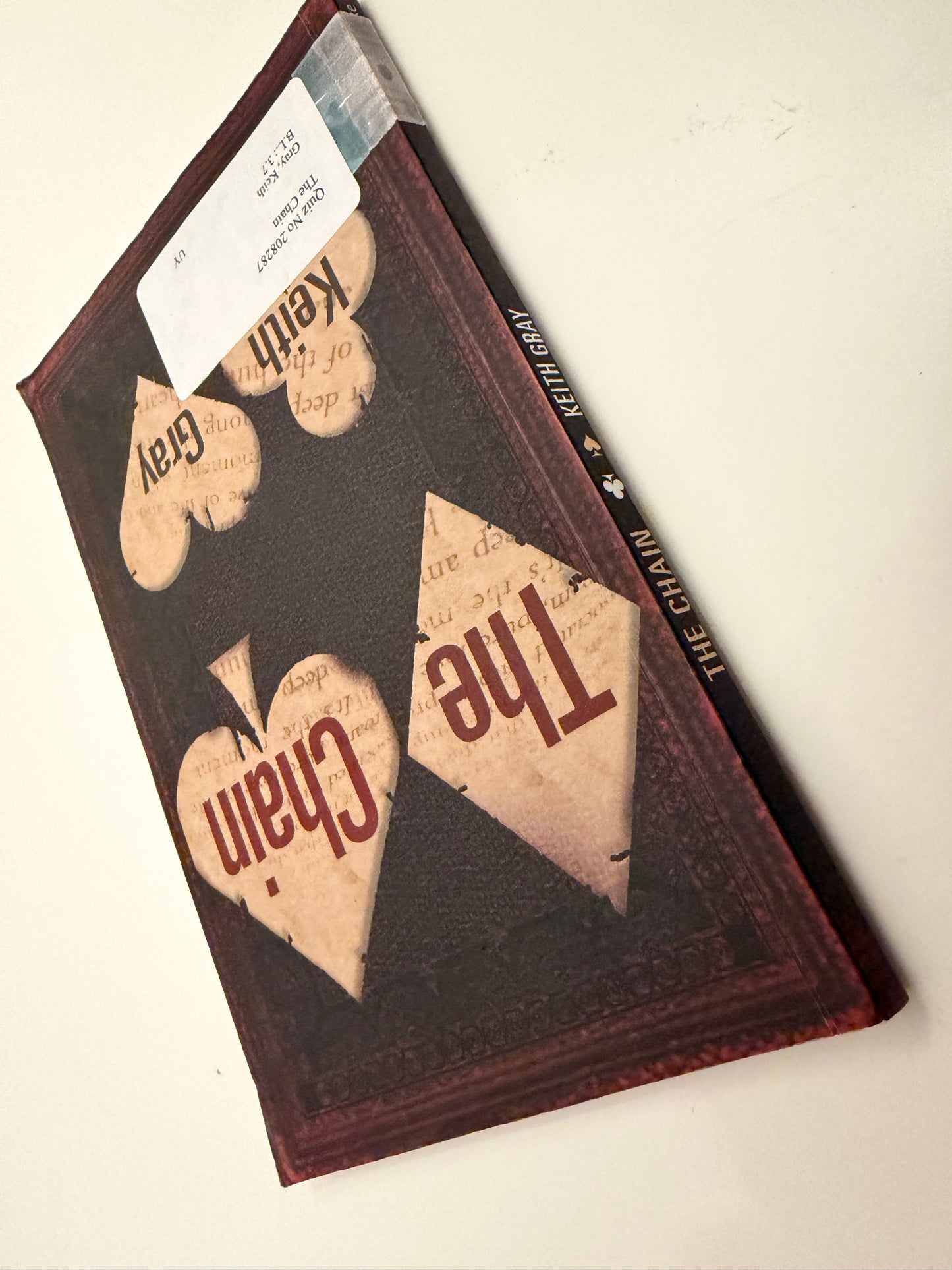 The Chain by Keith Gray (paperback book)