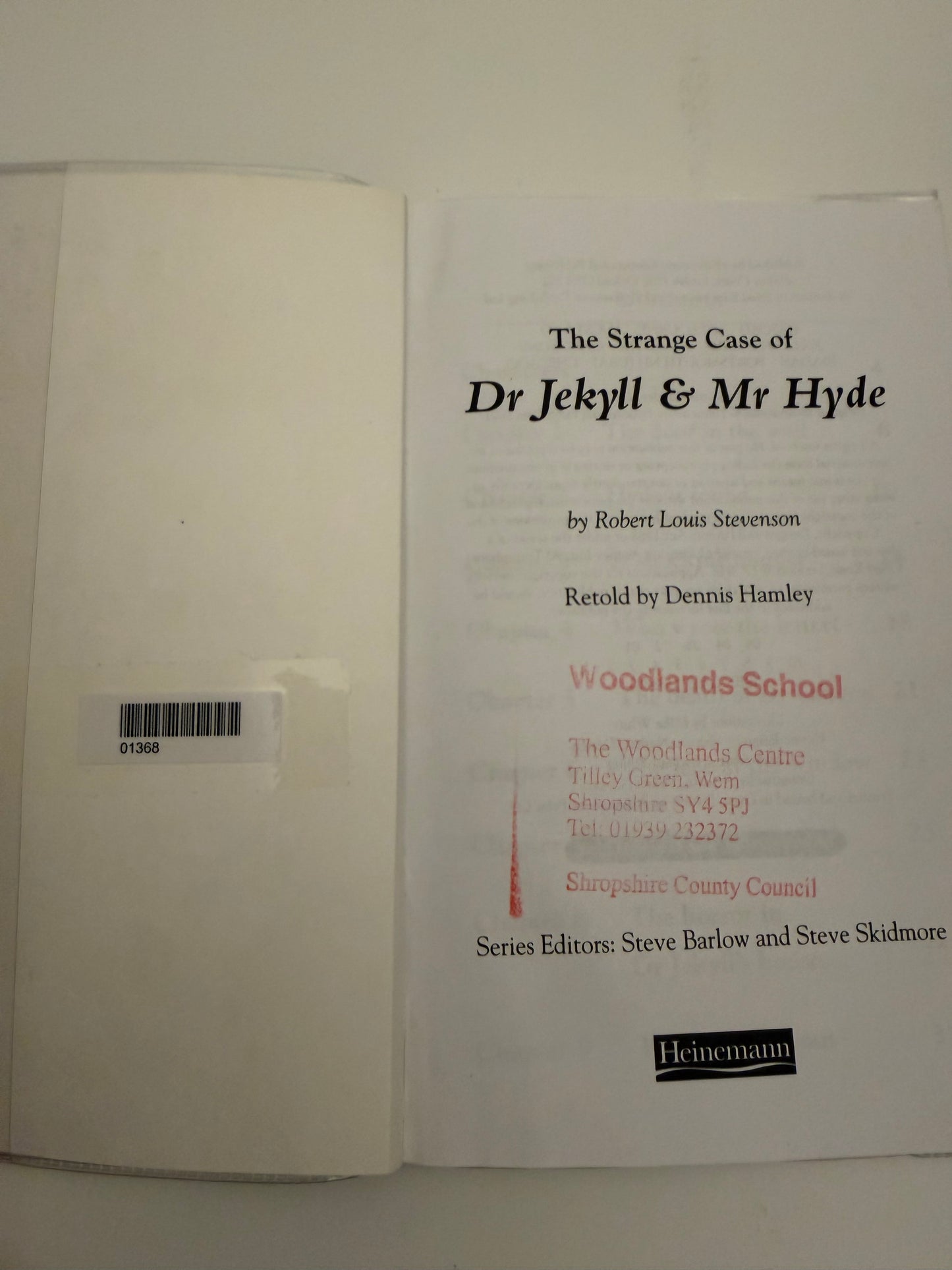 Dr Jekyll & Mr Hyde by Robert Louis Stevenson (Retold)
