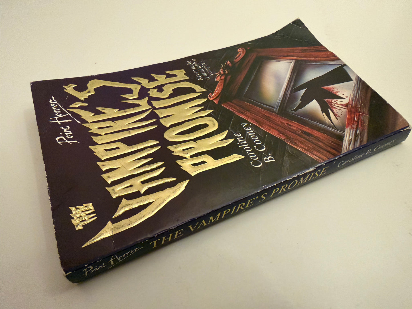 The Vampire's Promise (Point Horror) by Caroline B. Cooney (Paperback book)