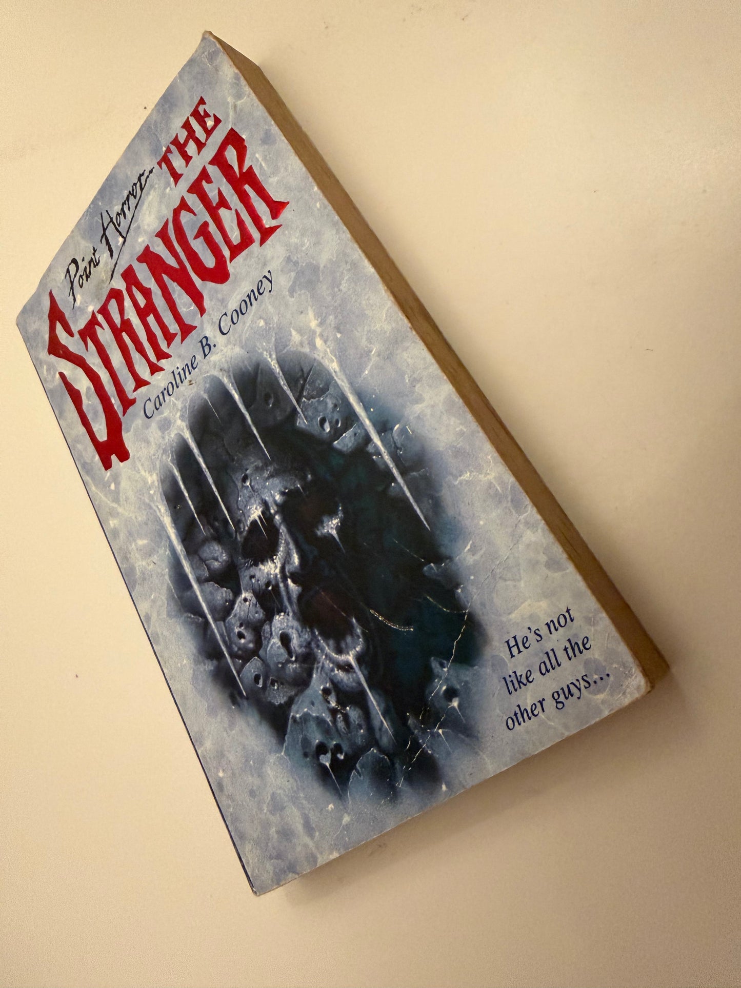 The Stranger (Point Horror) – Caroline B. Cooney (Paperback book)
