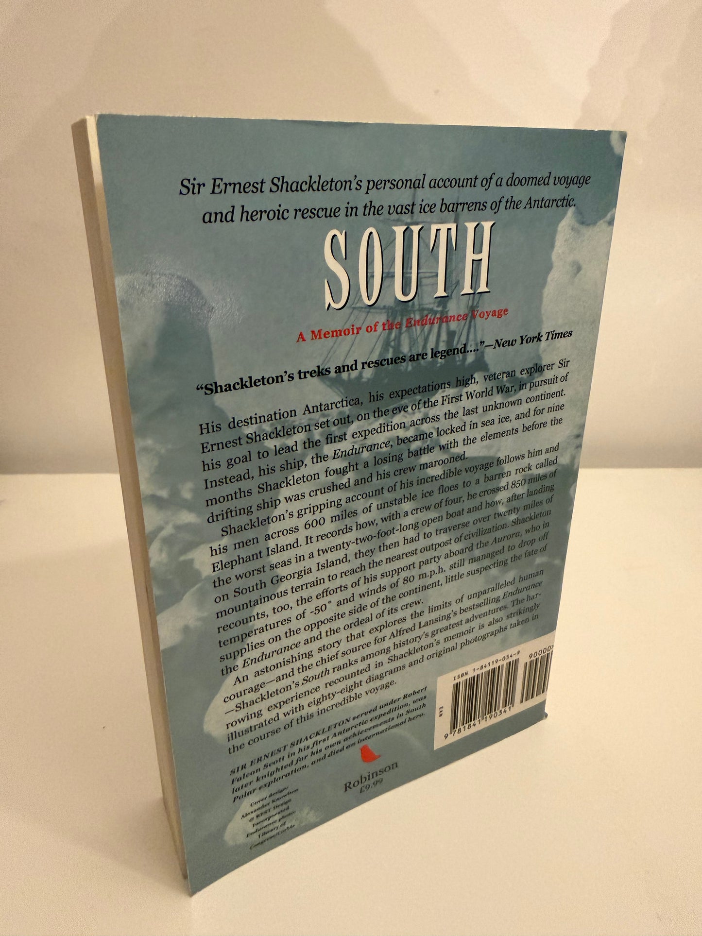South: A Memoir of the Endurance Voyage by Ernest Shackleton (paperback book)