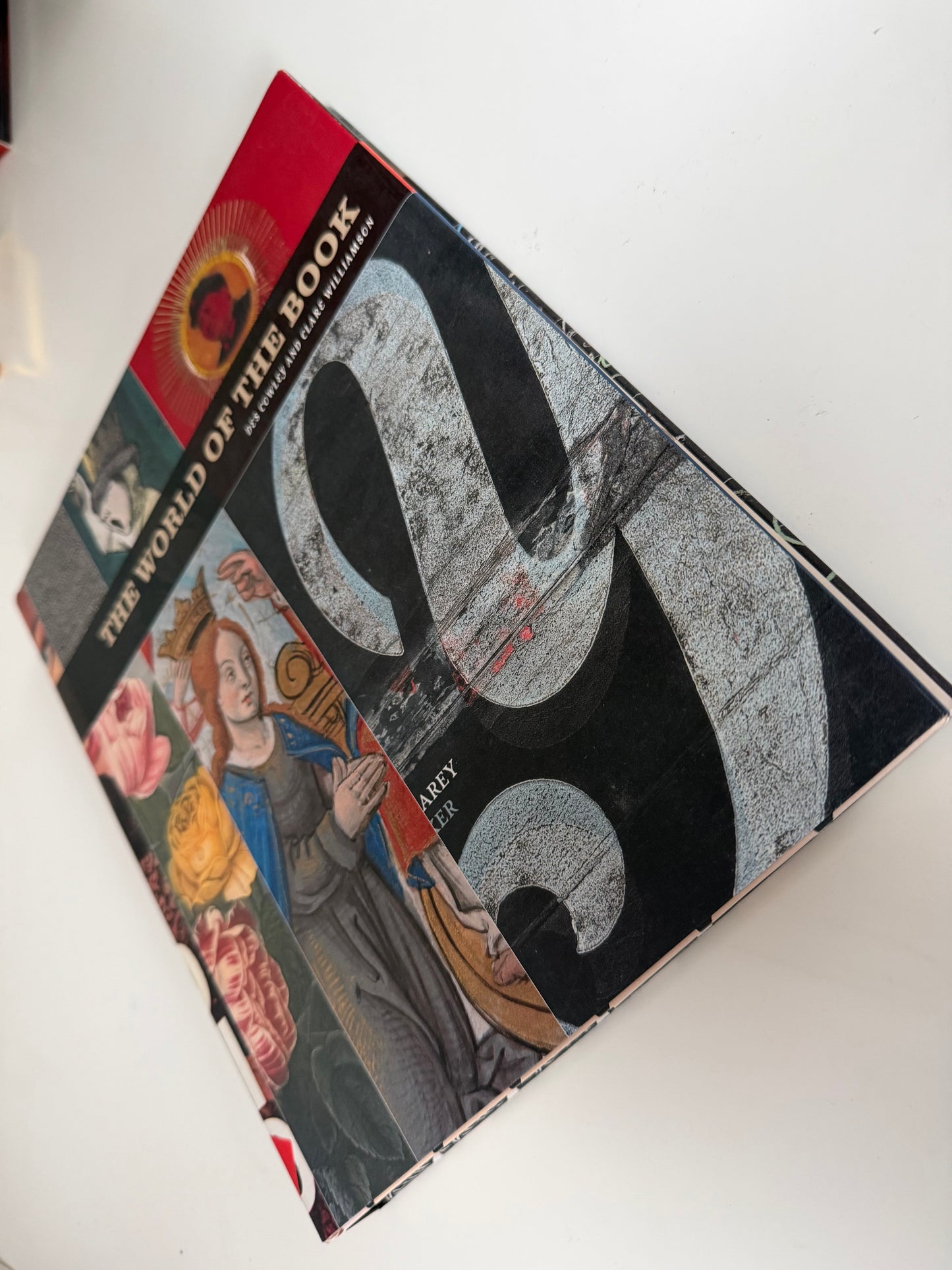 The World of the Book by Des Cowley and Clare Williamson 2007 (Hardback book)