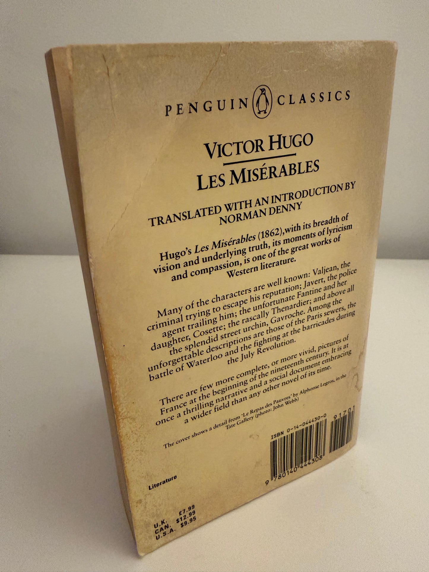 Les Misérables by Victor Hugo (1982 Penguin Classics paperback book)