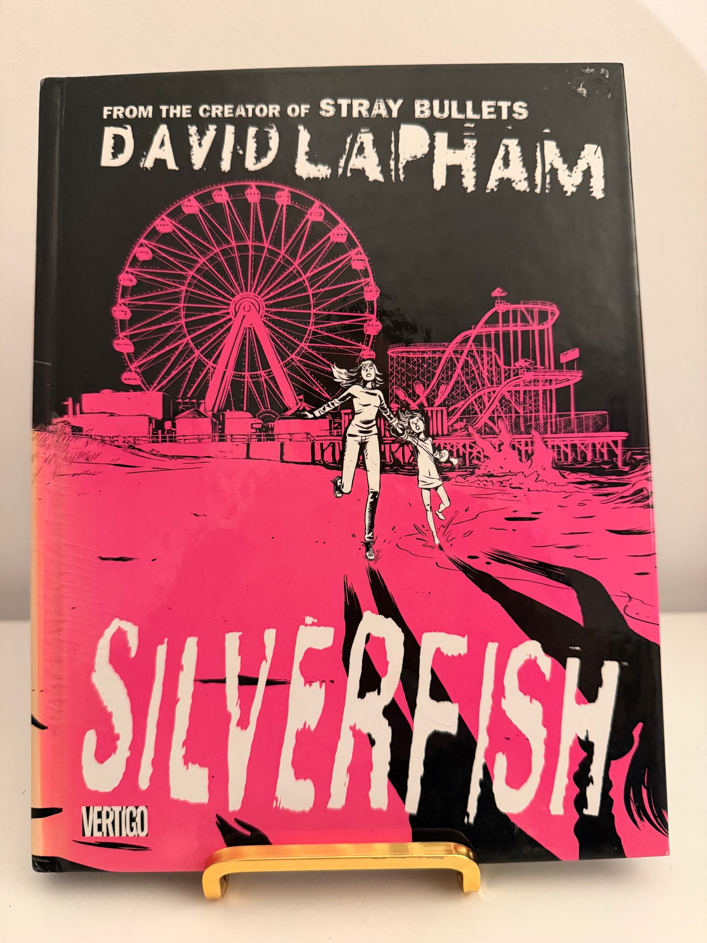 Silverfish by David Lapham (Hardback graphic novel)